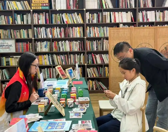 为大中小学与社区同享教育资源共同展开文明教育供给实践载体